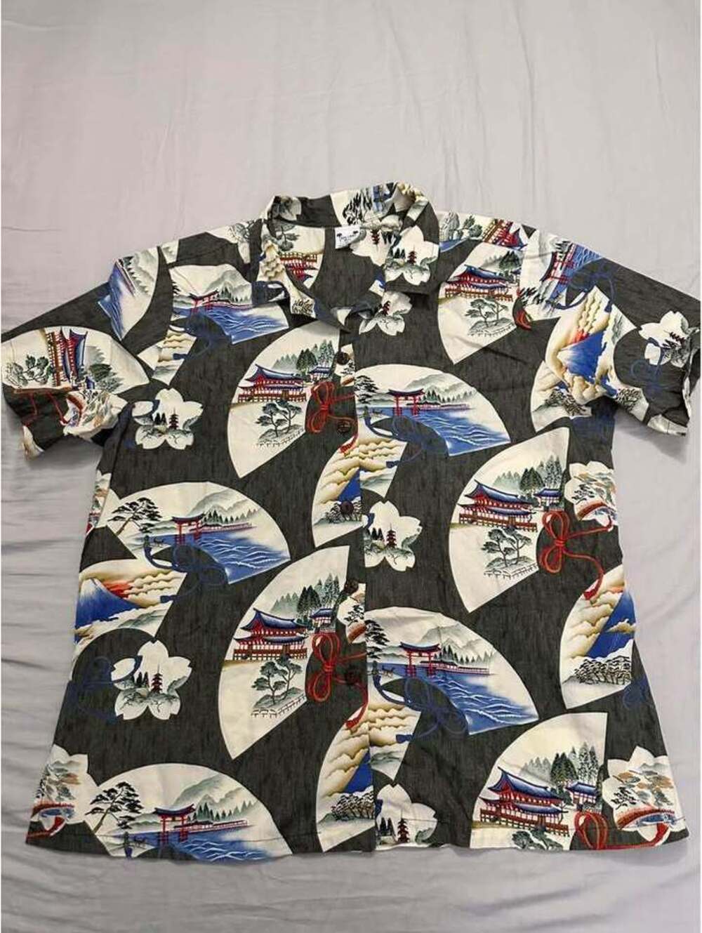 Island Wear Made in Hawaii Japanese Fan Print Aloha Shirt Mens Size XL Used